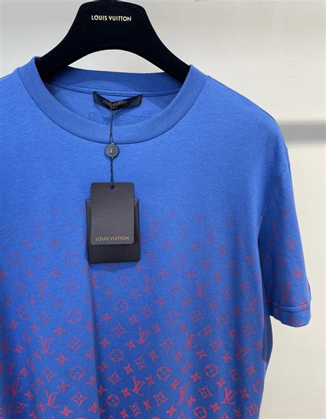 louis vuitton t shirt männer|louis vuitton monogram shirt.